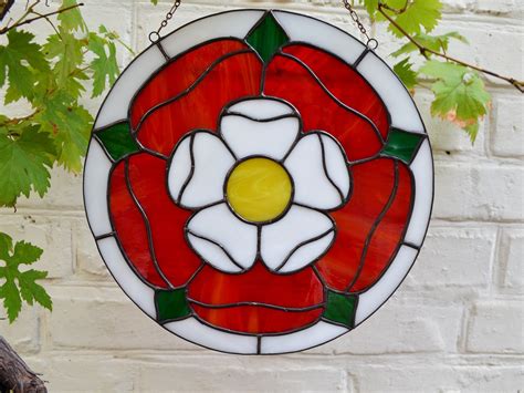 tudor rose stained glass|Tudor Rose Stained Glass Pattern .